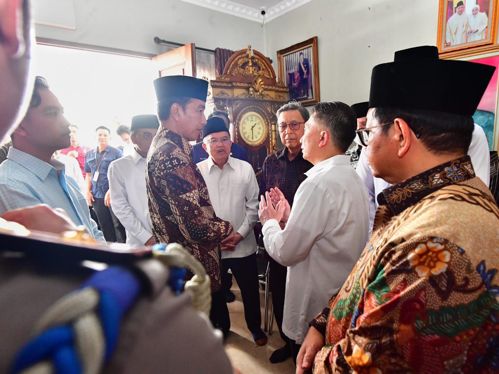 Presiden Jokowi Berdukacita atas Wafatnya Wapres Ke-9 RI Hamzah Haz